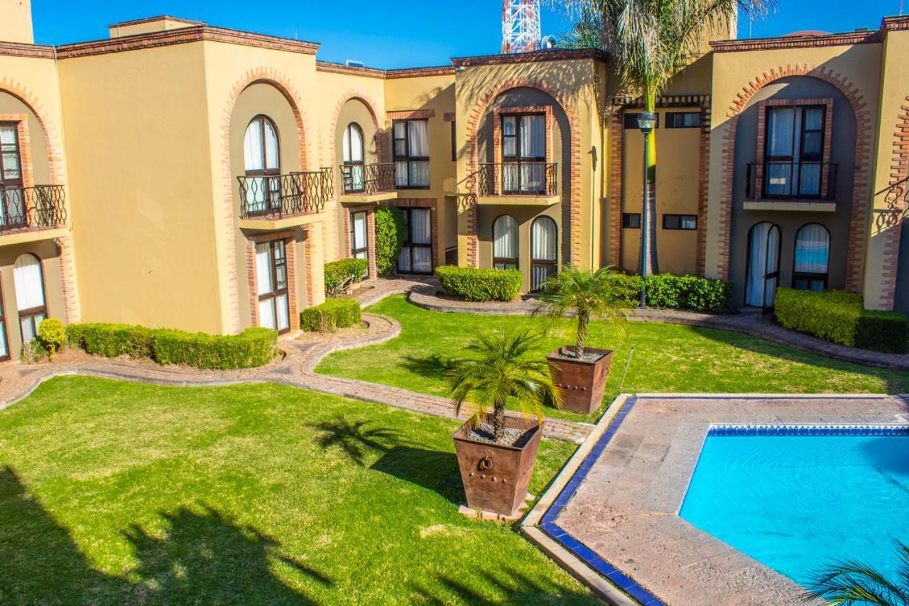 Hotel Villa Capri Morelia Bagian luar foto